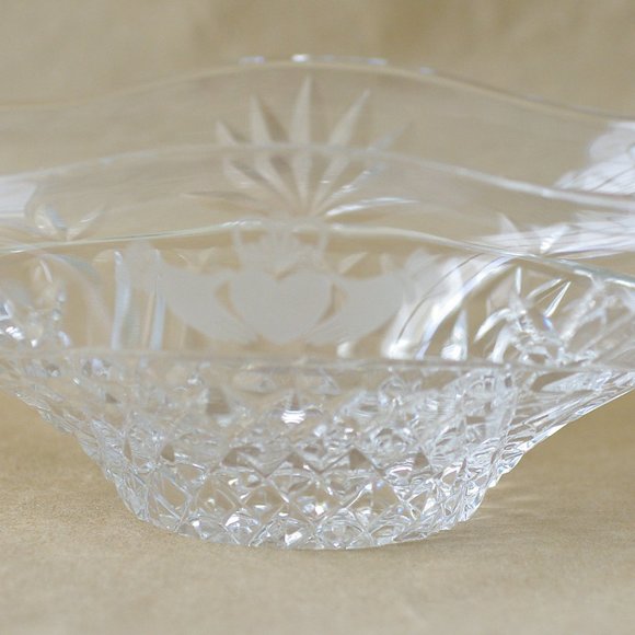 Galway Claddagh Blarney Pattern Oval Crystal Bowl - Picture 9 of 14